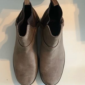 Teva Boots Womens 7.5 De La Vina Dos Chelsea Ankle Shoes Gray Waterproof Leather